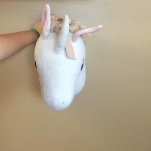 Unicorn head to go on wall